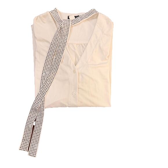 VENUS Tops - Venus Women's Top Shirt with bow - Size M - Made in USA - White
